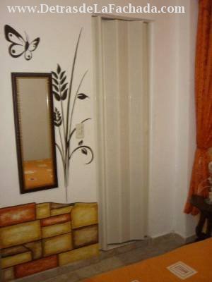 Room with access to the private bathroom