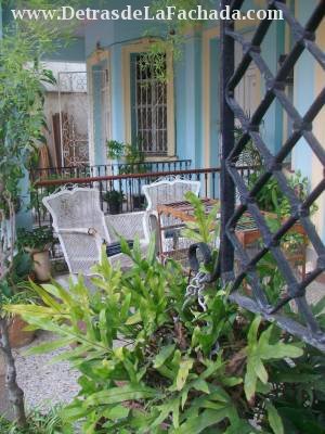 Calle 25 nº 905 entre Paseo y A