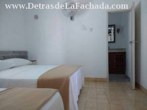 Calle 24 #406 entre 23 y 25. Vedado. La Habana