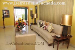 For rent in Miramar - entrance to the House