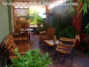 IVET CASA INDEPENDOENTE DE DOS HABTACIONES