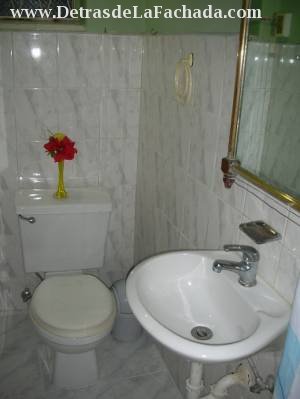 BAÑO. BATHROOM. 1..DF