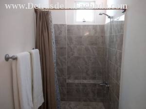 Calle 24 #406 entre 23 y 25. Vedado. La Habana