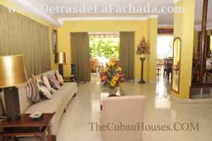 Miramar - room for rent