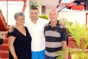 Owners of the hostel Ciro and Lourdes