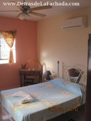 Calle 131 #21608,entre 216 y 218