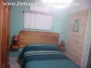 Calle 151 entre 184 y 186, número 18411