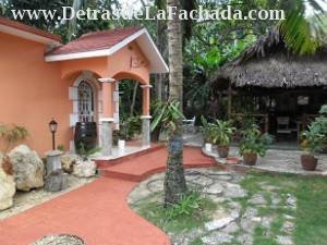 Calle 131 #21608,entre 216 y 218