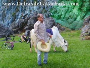 Calle Orlando Nodarse # 1-2 entre Pasaje B y calle Adela Azcuy