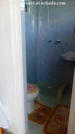 Calle 4ta, # 33, e/ 7ma y novena La Colchoneria