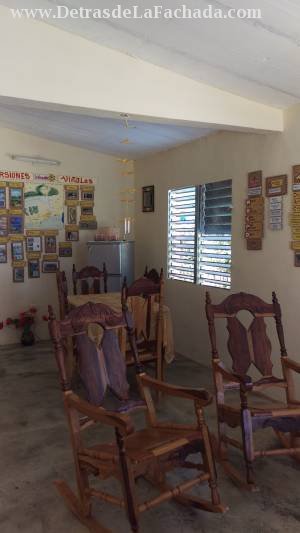 Calle 3ra #14 entre 2da y 4ta barrio la colchoneria ,viñales pinar del río ,cuba ,cp 22400