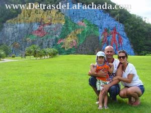 Calle Orlando Nodarse # 1-2 entre Pasaje B y calle Adela Azcuy