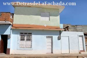 Calle Colón # 6 entre calle Esmeralda y calle Reforma.