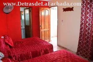 Calle Rosario # 135 entre calle Frank País y calle Cruz Verde.