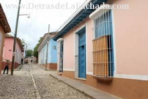 Calle Rosario # 374 entre calle Gloria y calle Media Luna.