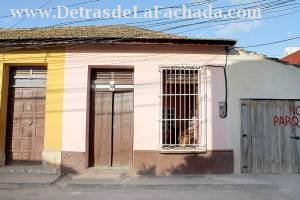 Callejón del Aguacate # 116 entre calle Santo Domingo y calle Angustia.