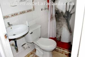 Calle Mercedes # 8 entre calle Esmeralda  y calle Línea.