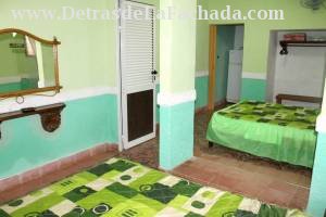 Clemente Pereira 114-A e/c Simón Bolívar y Fidel Claro.