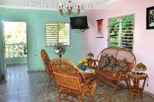 Calle Real # 34-B entre San José y Campo. Playa La Boca.