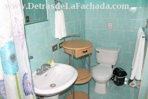 Calle Gutiérrez # 389 entre Colón y San Procopio.