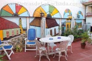 Camilo Cienfuegos 352 e/c Pedro Manuel Fritze y Julio Antonio Mella.