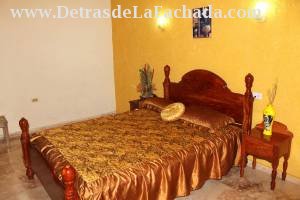 Aguacate # 108 e/c Santo Domingo y Angustia