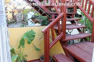 Escaleras de entrada