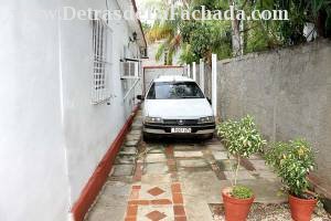 Calle Mercedes # 8 entre calle Esmeralda  y calle Línea.