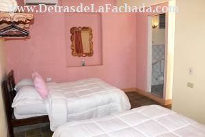 Calle Colón # 6 entre calle Esmeralda y calle Reforma.