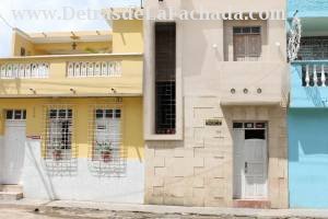 Aguacate # 108 e/c Santo Domingo y Angustia