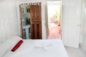 Calle San Procopio # 552 entre calle Lirio y calle Santa Ana.