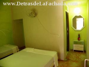 Anselmo Rodríguez # 289 e/c Simón Bolívar y Francisco Javier Zerquera.