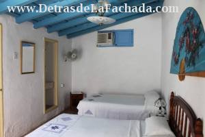 Francisco J. Zerquera 261 e/c Carlos Echenagusia y Jose Marti.