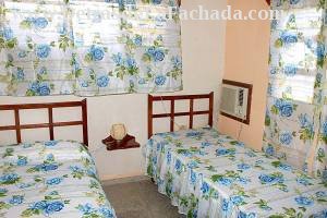 Calle Frank País # 399 entre calle Desengaño y calle Rosario.