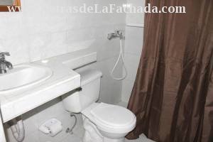 Callejón de Galdós # 3 entre calle Alameda y calle Media Luna.