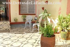 Calle Desengaño # 117-A entre callejón del Aguacate y calle Reforma.