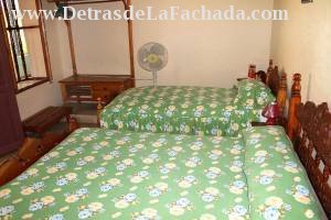 Calle San Procopio 216 entre calle Borrell y Frank País.