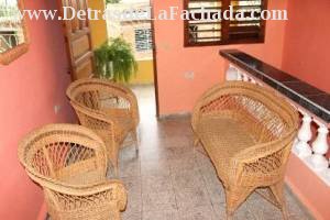 Calle Cantería # 64 entre Enrique Villegas y Paz