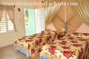 Calle Concordia # 130 entre callejón de San Diego y calle Santa Ana.