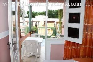 Calle Santo Domingo # 169-A entre calle Borrell y calle Jesús María.