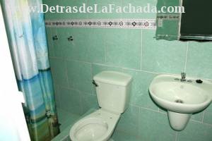 Antonio Guiteras 106 e/c Anastasio Cardenas y Pedro Zerquera.