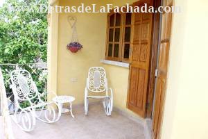 Calle Valdespino # 65 B entre Real y Jovellanos.