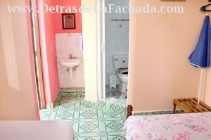 Calle Jesús María # 416 entre calle Boca y callejón del Olvido.