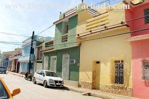 Calle Frank País # 399 entre calle Desengaño y calle Rosario.