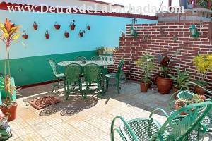 Calle E # 3 entre calle 2da y calle 4ta. Reparto 1ro de mayo.