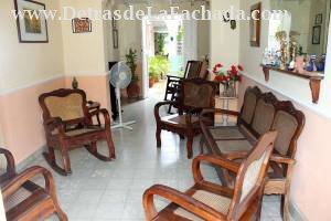 Calle Lirio Blanco  # 255 entre Santo Domingo y San Procopio.