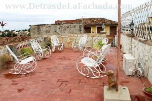 Calle Gutiérrez # 532-A entre calle Boca y calle Desengaño.