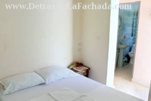 Calle Desengaño # 167 entre calle Cruz Verde y callejón del Aguacate.