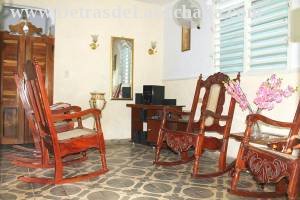 Calle Reforma 353 entre calle Rosario y calle Desengaño.