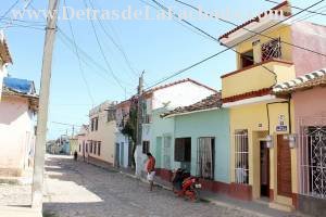 Calle Lirio Blanco # 311 entre calle San Procopio y calle Paz.